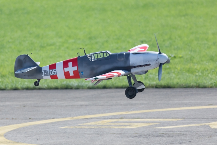 Warbird_2019-EOS59394-177_.jpg