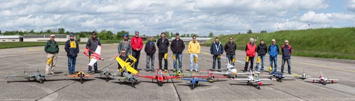 Modellflug_2014-M-Gruppenfoto-01.jpg