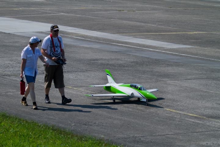 Modellflug_-_MG_Duebendorf_2010-9164-52.jpg