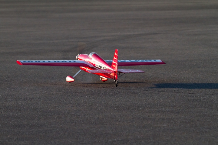 Modellflug_-_MG_Duebendorf_2010-7898-10.jpg