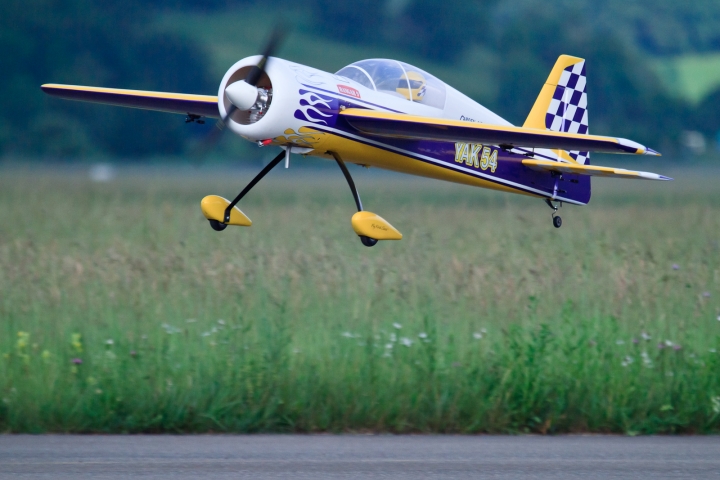 Modellflug_-_MG_Duebendorf_2010-7498-4.jpg