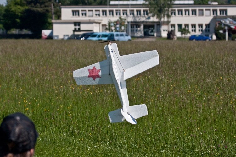 Modellflug_-_MG_Duebendorf_2010_-9765-13.jpg